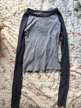 Brandy Melville Two-Tone Blue Long Sleeve Ribbed Tee